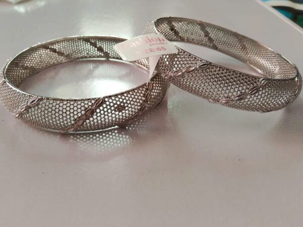 Silver Karaas